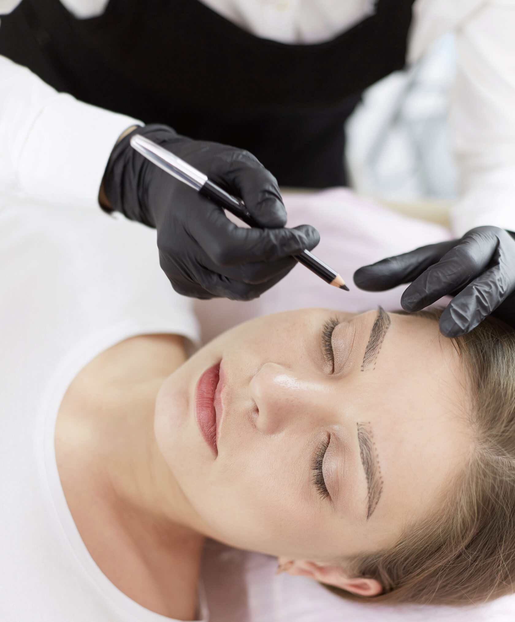 Eyebrow microblading in Gerrards Cross - beauty clinic by Kseniia Vasileva